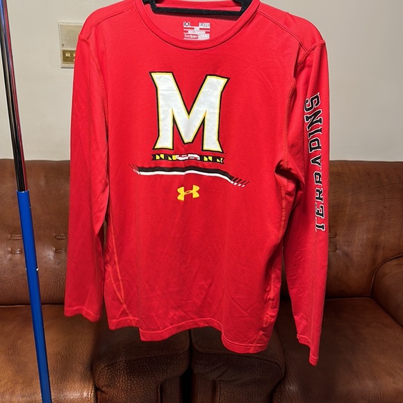 UNDER ARMOUR HEATGEAR LONG SLEEVE SHIRT SIZE M IN EXCELLENT CONDITION - Picture 1 of 6